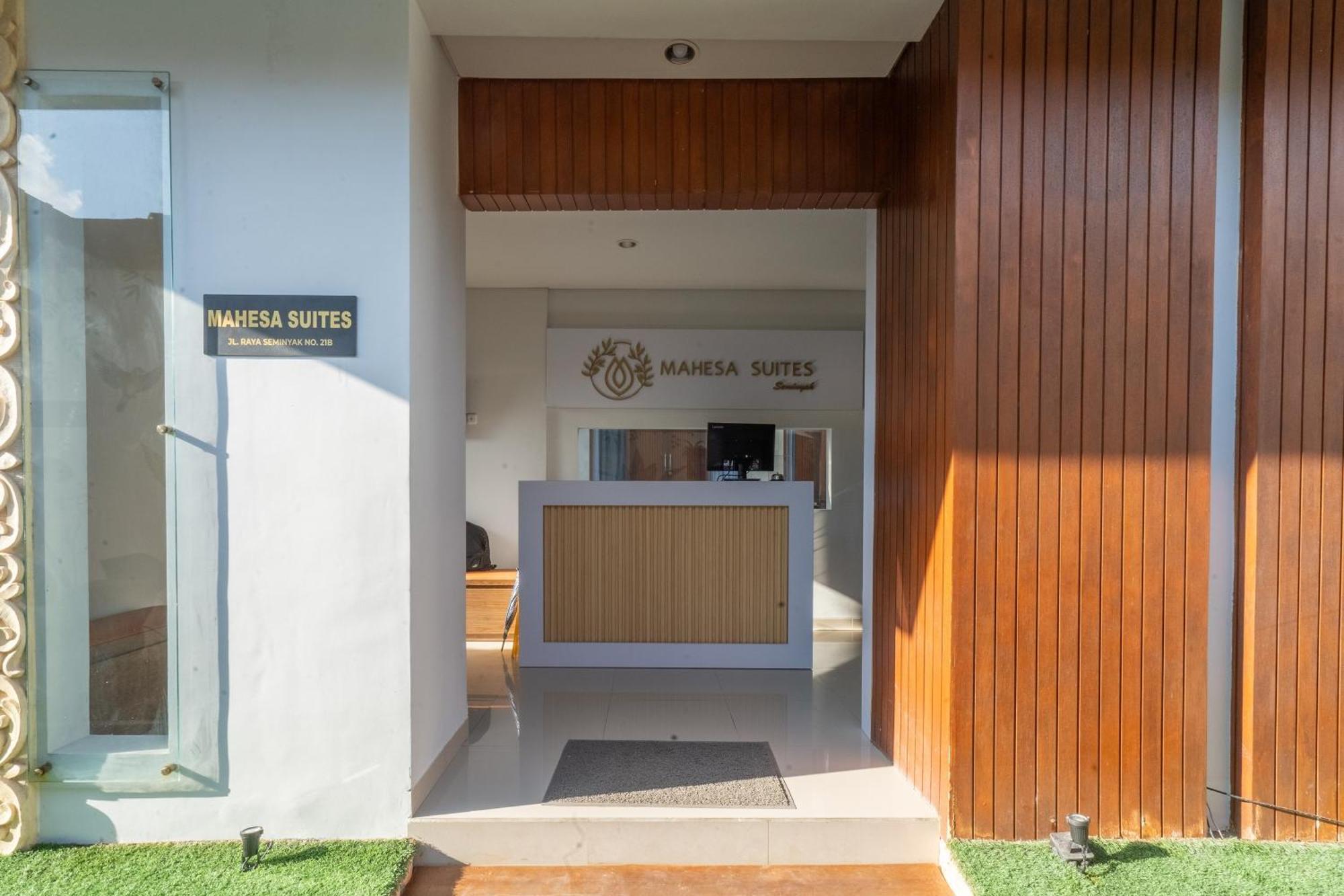 Mahesa Suites Seminyak Экстерьер фото