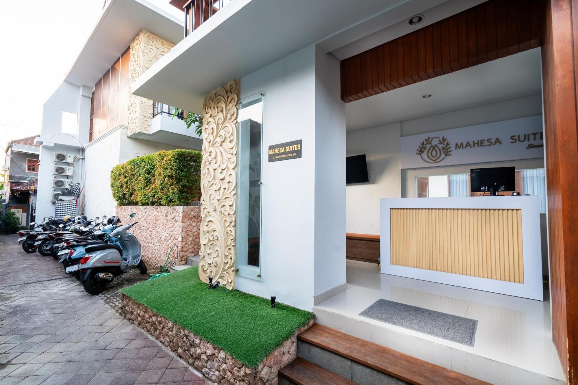 Mahesa Suites Seminyak Экстерьер фото