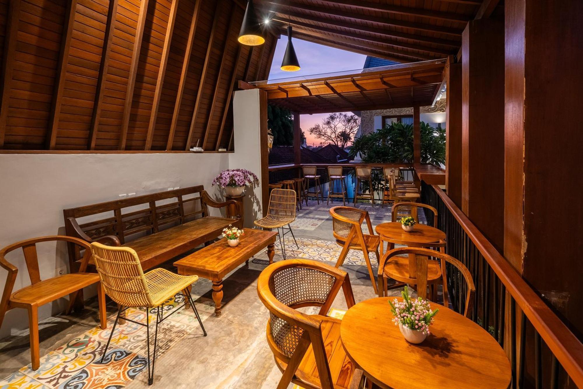 Mahesa Suites Seminyak Экстерьер фото