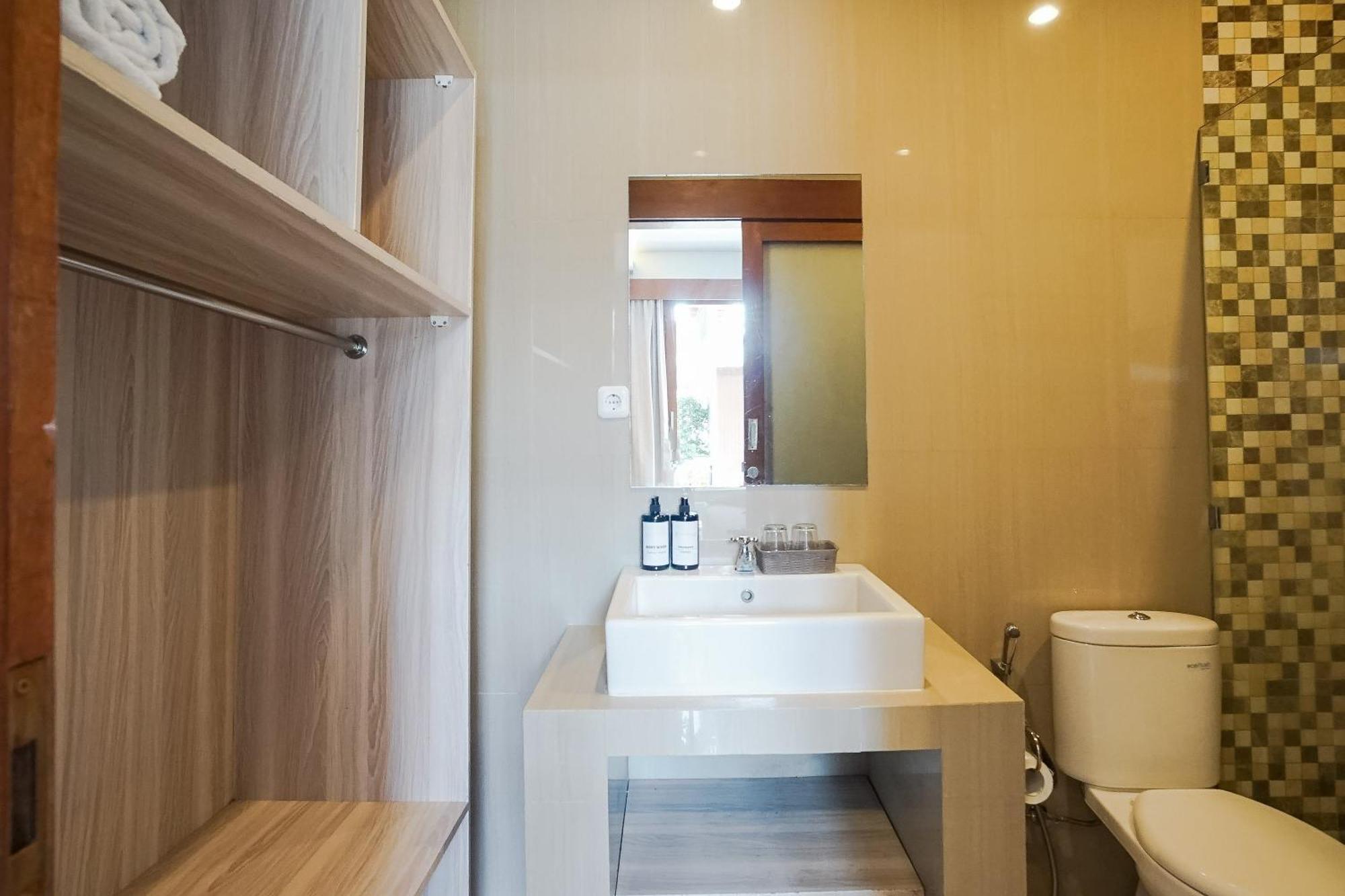 Mahesa Suites Seminyak Экстерьер фото
